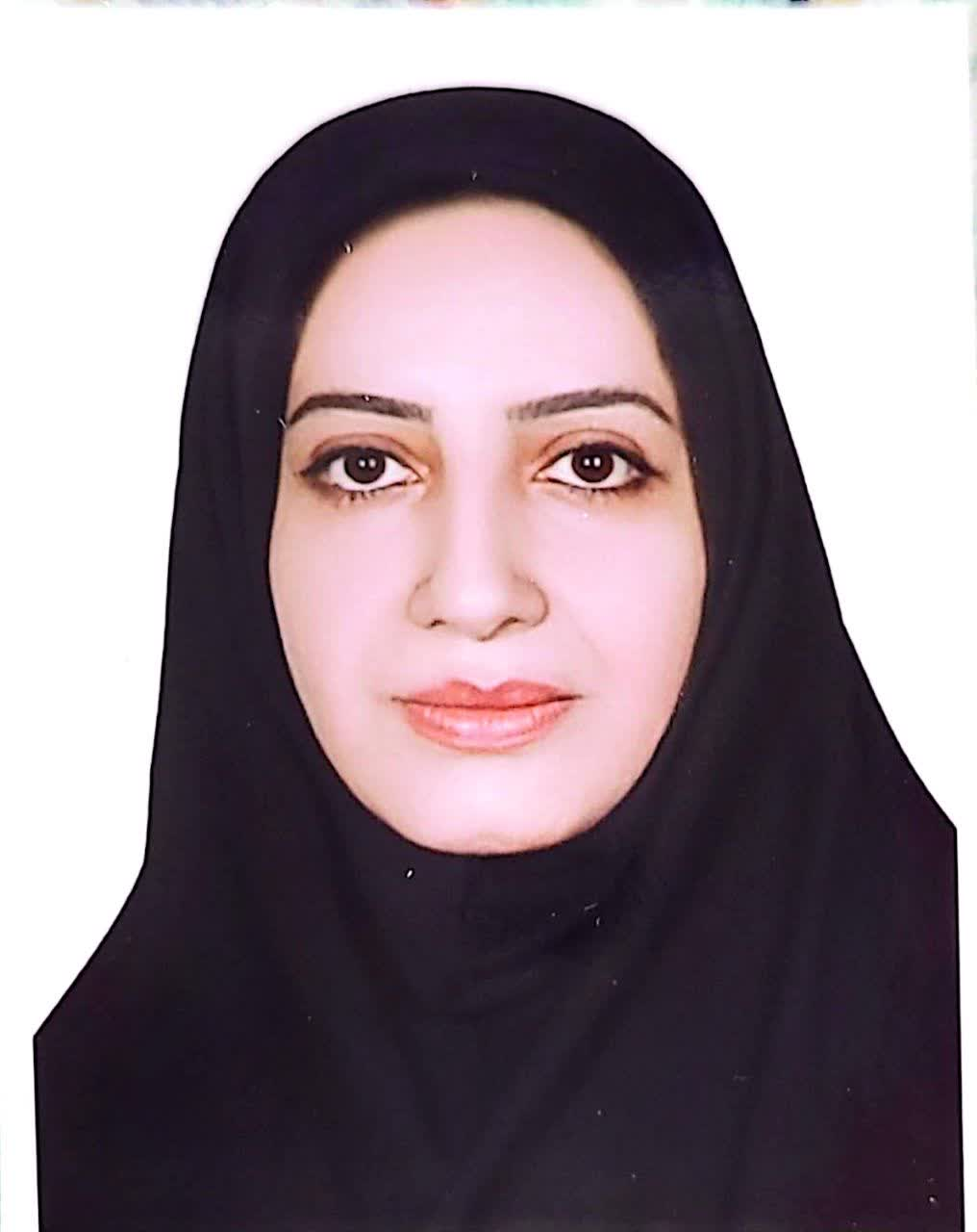 شیرین ریحانی معاون اجرایی هنرستان والفجر